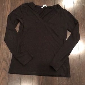 black long sleeve tee